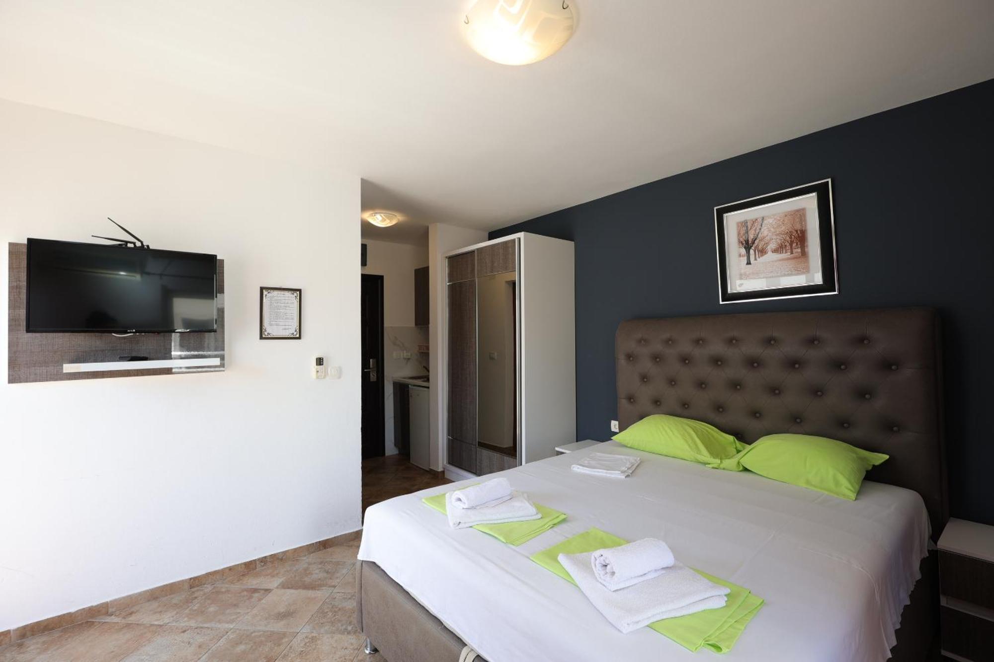 Athos Apartments Dobre Vode Добра вода Екстериор снимка