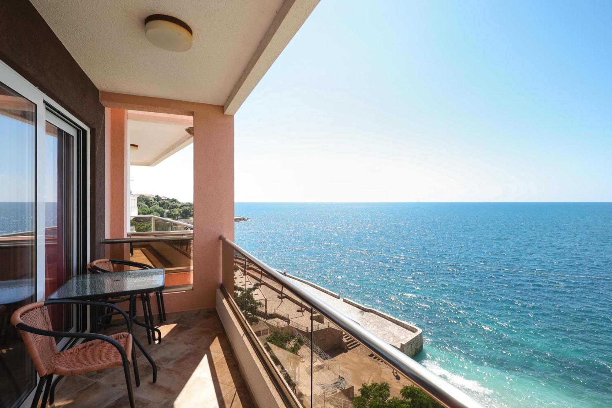 Athos Apartments Dobre Vode Добра вода Екстериор снимка