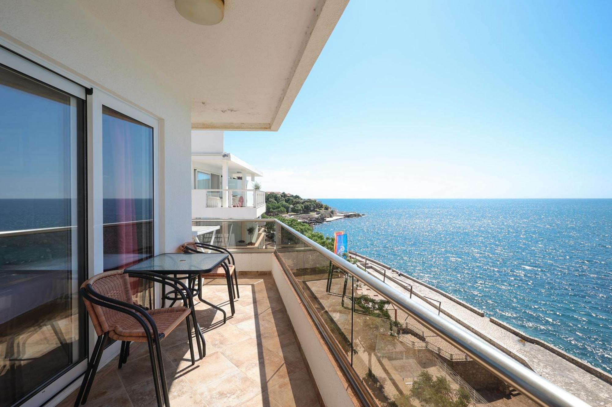Athos Apartments Dobre Vode Добра вода Екстериор снимка