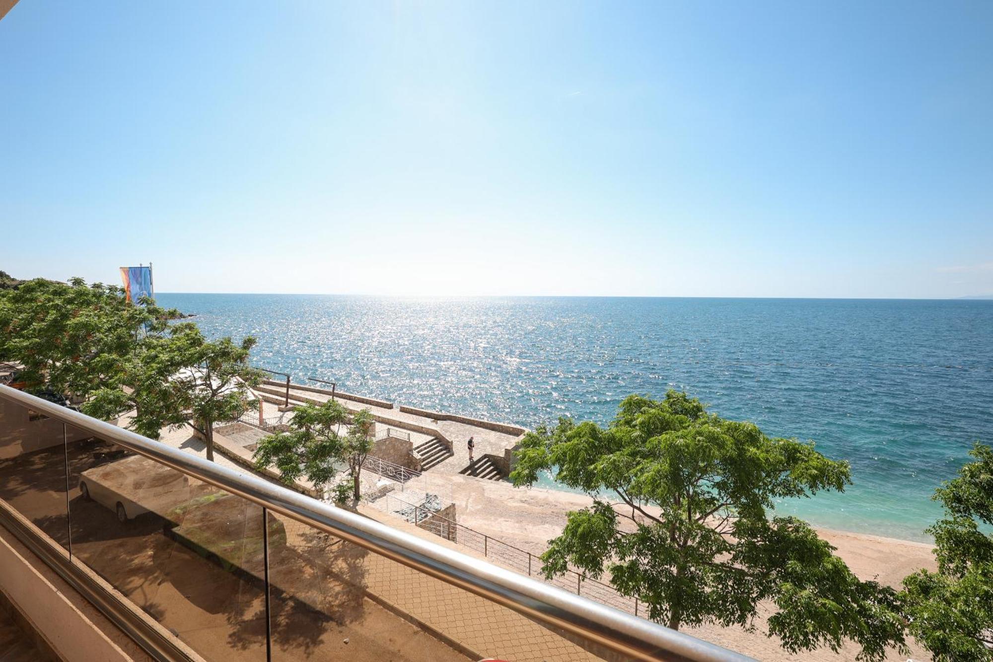 Athos Apartments Dobre Vode Добра вода Екстериор снимка