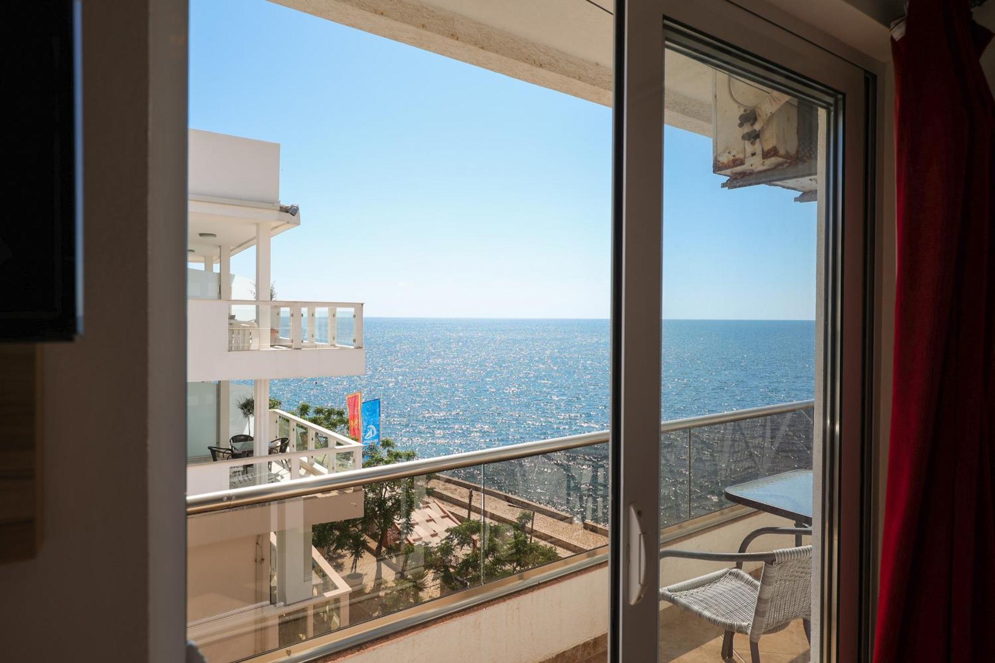 Athos Apartments Dobre Vode Добра вода Екстериор снимка